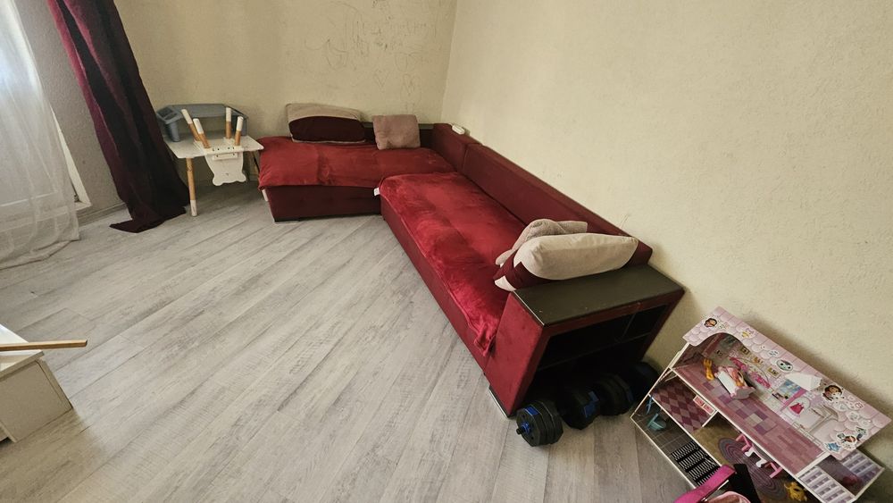 Inchiriez apartament