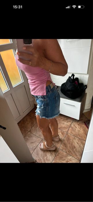 Blugi scurti de vara