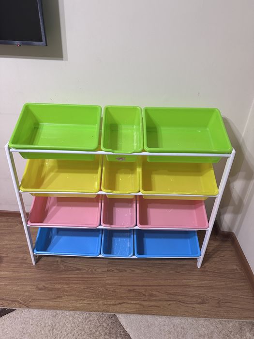 Продам стеллаж для игрушек