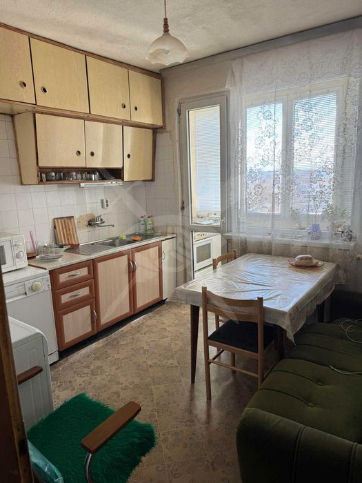 Тристаен апартамент в центъра на  град Пловдив 98101