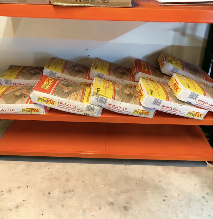 Стелажи за склад 300кг на ниво ..