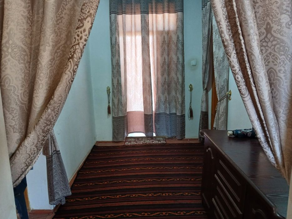 Ховлили Уй сотилади