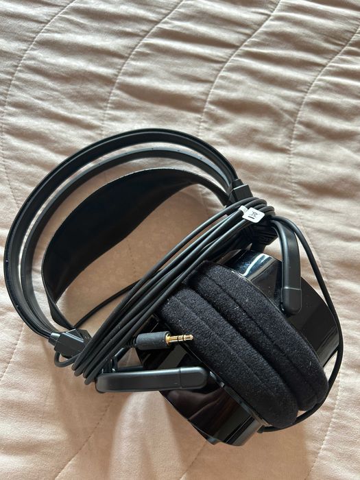 Слушалки Pioneer SE-M531 за Висококачествен Звук с Мощен Бас