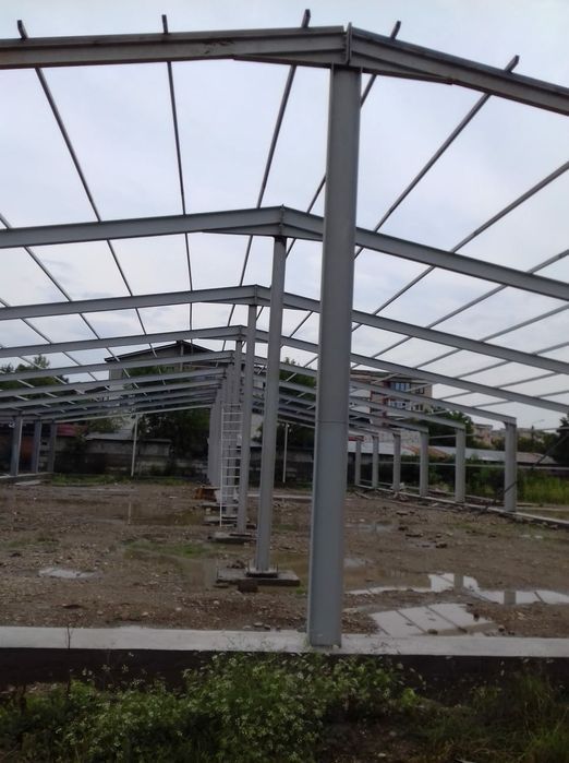 Hale  ferme  structuri  metalice  din profile  ipe și din țeava