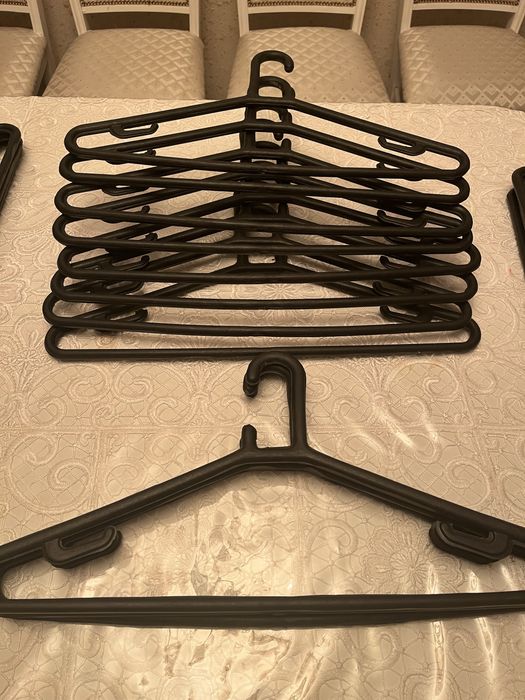 Продаю платье, куртку и вешалку