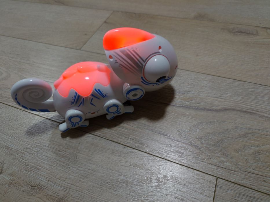 Робо-гущер (гущер и дистанционно)