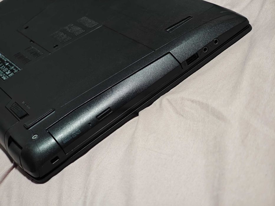 Asus ROG i7 4720hq, 12ram, gtx 950 4gb, ssd 256gb, 15.6 laptop gaming