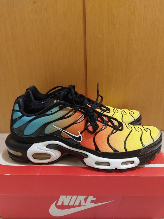 Маратонки Nike Air Max Plus