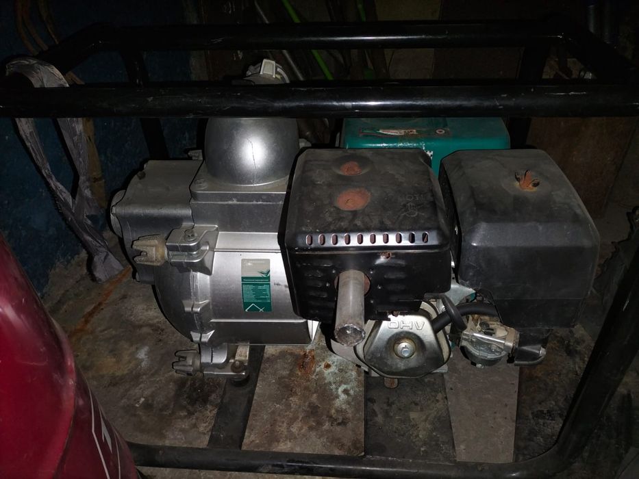 Мотопомпа бензиновая