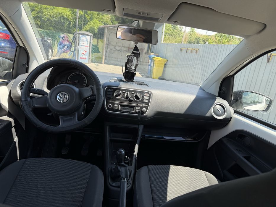 VOLKSWAGEN Up 2013 — imagine 3