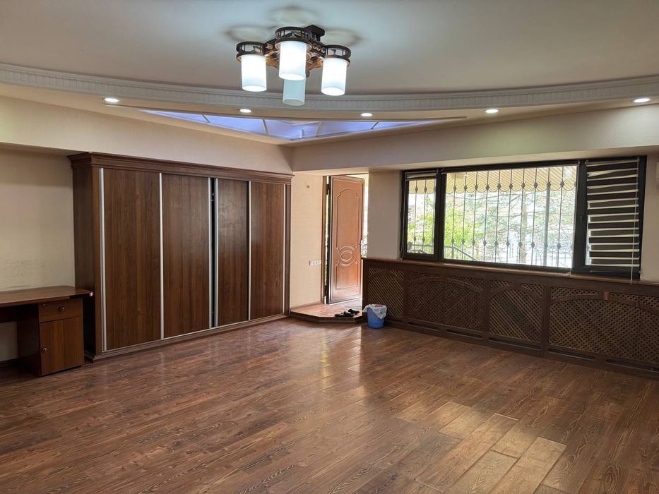 Квартира под офис