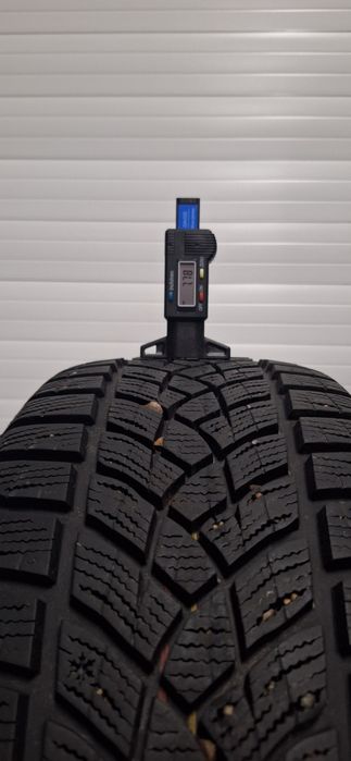 7.8mm! 215 55 16 Goodyear ultragrip performance