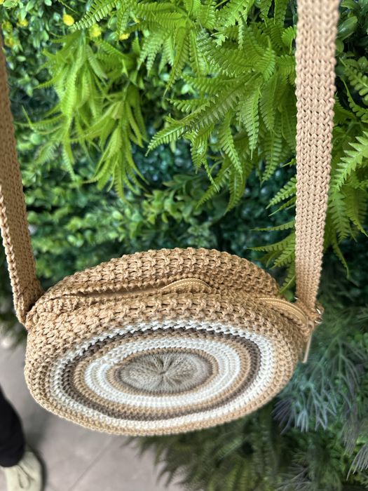 Нова плетена чантичка от Бали