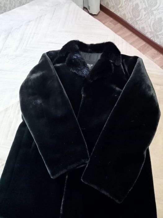 прдаю мужскую дубленку