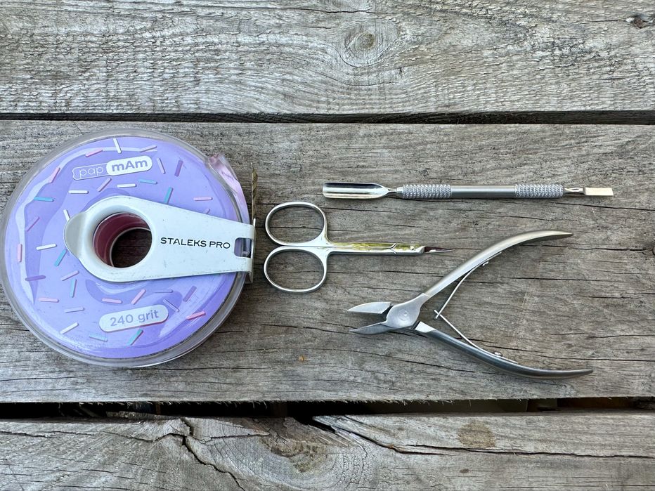 Set manichiură profesional – echipamente + cursuri, preț de nimic