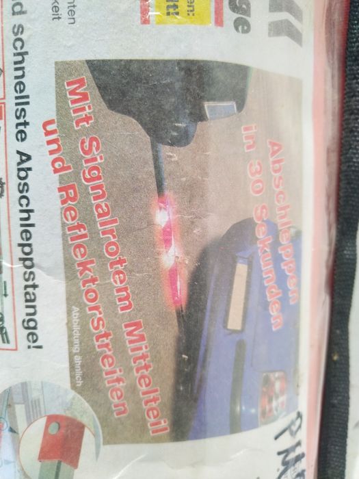 Разглобяем твърд теглич, твърда връзка във формата на квадрат.
Неразли