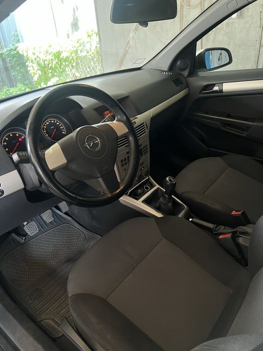 Продам машину Opel