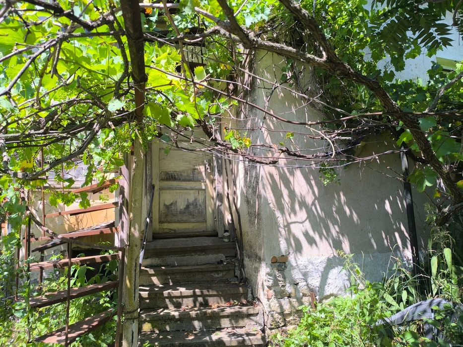 Продава се къща с.Добревци