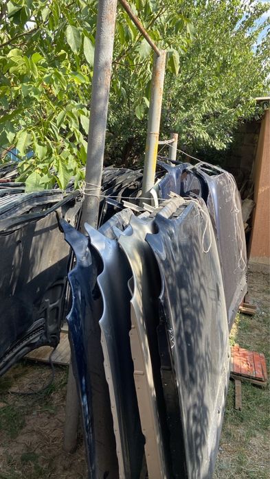 Мерседес лупарик 210 капот