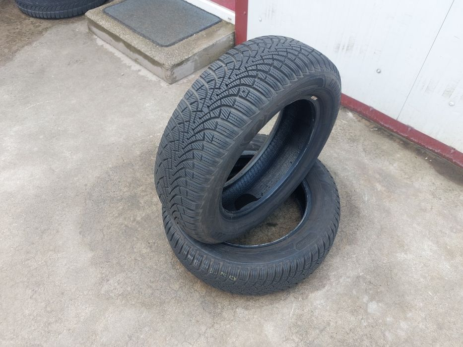 125 lei bucata! Doua anvelope M+S/IARNA 205 60 16 Goodyear! 7 mm