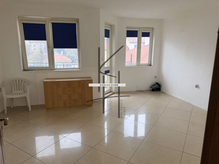 Продава се Двустаен апартамент в Варна, Аспарухово - 78 кв.м за 850 €/кв.м - Снимка #4