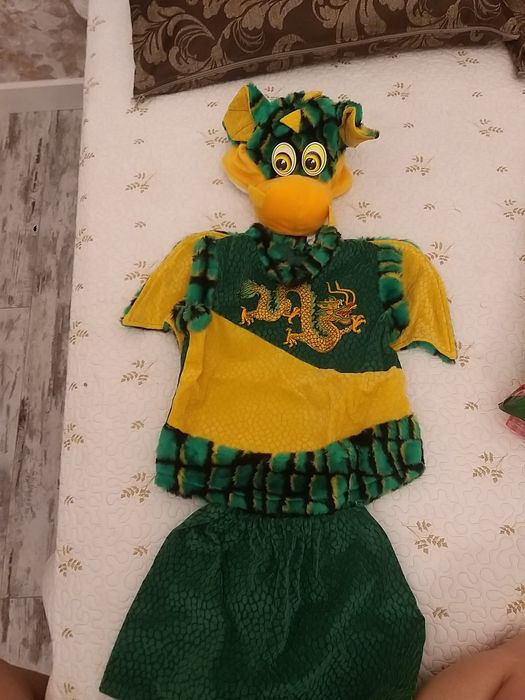 Новогодний костюм дракона