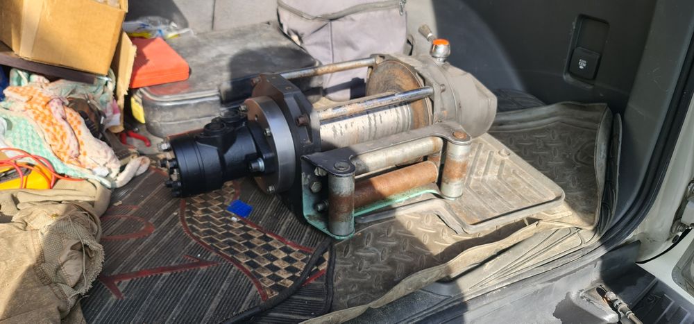 Продам лебедкаи, Comeup 24v и гидравлика