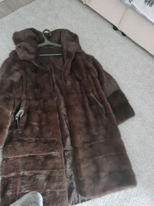 Продам норковую шубу