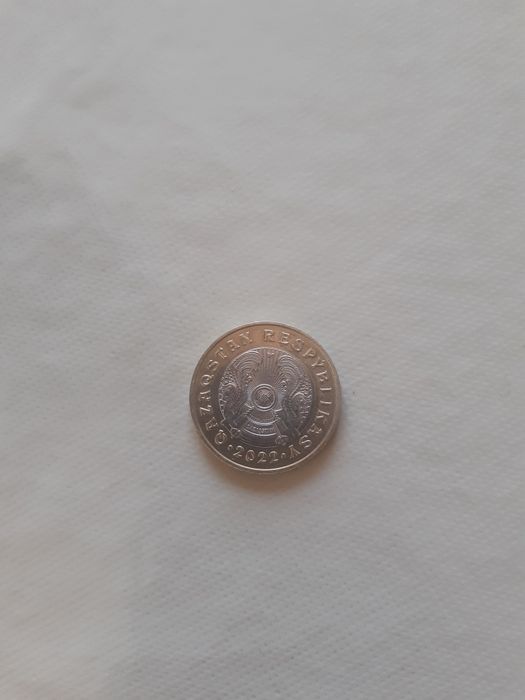 Сирек кездесетын 100тенге