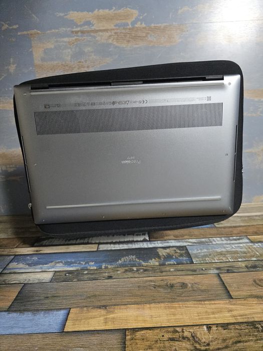 Dell Precision 5570 – i9-12900H / RTX A2000 / 32GB DDR5 / 1TB / 4K UHD+ Touch – КАТО НОВ!