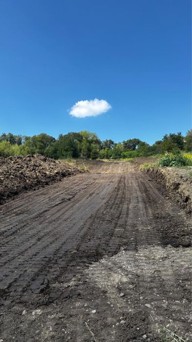Proprietar vand teren zona Podul Jelnei 1200 mp