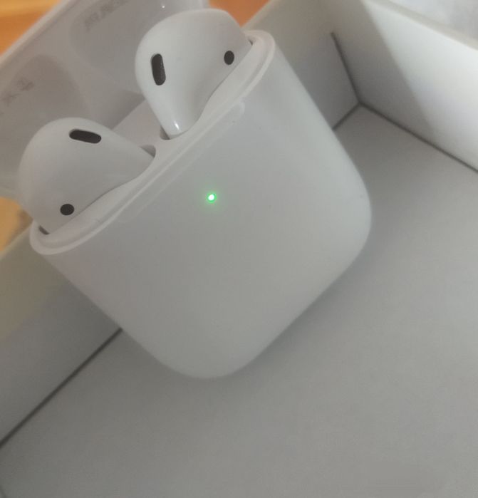 Продам Airpods 2