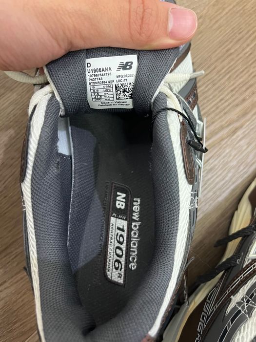 Продаю кросовки New balance и Asics оригинал