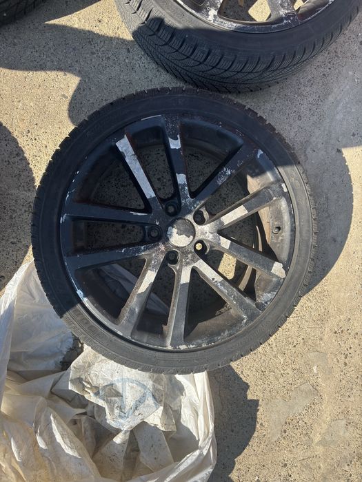 Jante Volkswagen R18+ Cauciuri All Season