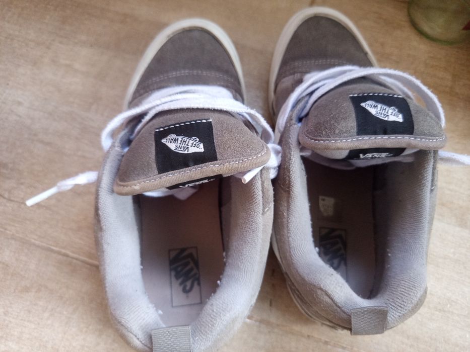 Vand vans knu skool