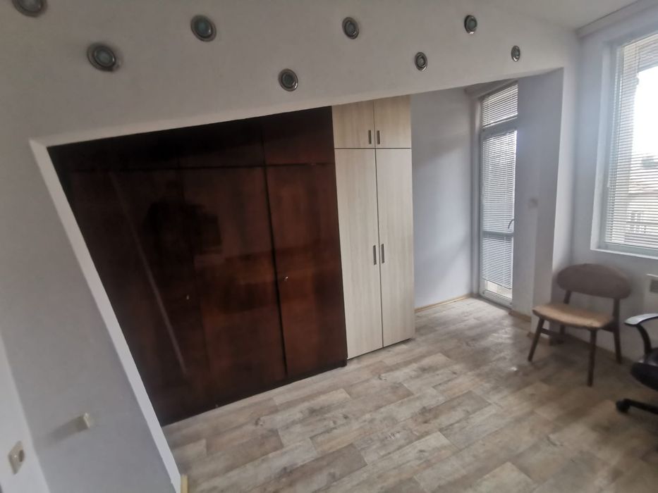 Дава се под наем Двустаен апартамент в Варна, Погреби - 50 кв.м за 306 € - Снимка #7