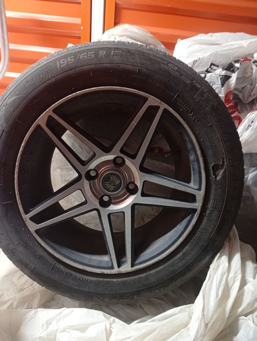 Продам диски с шинами