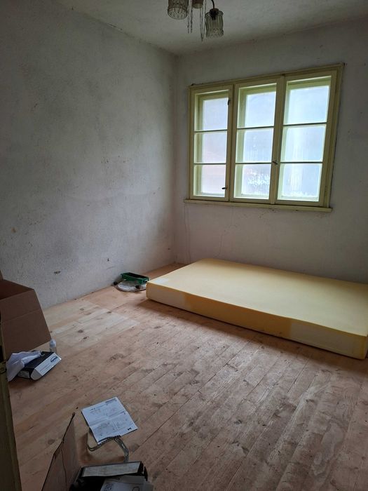 къща в село Лопян