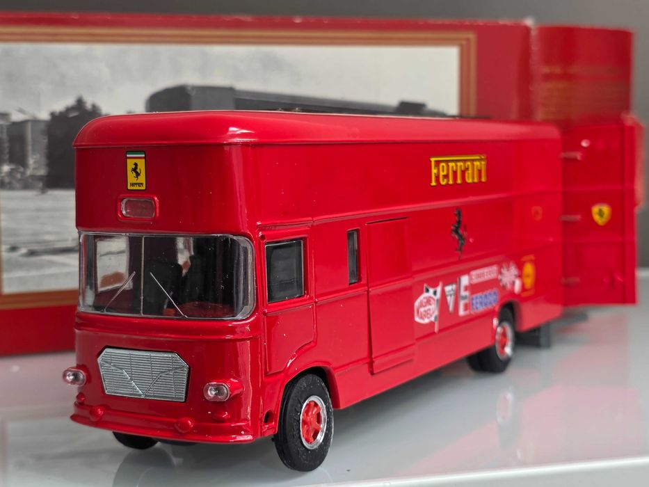 Macheta Auto 1/43 Old Cars OM 150 Rolfo Ferrari Racing Transporter