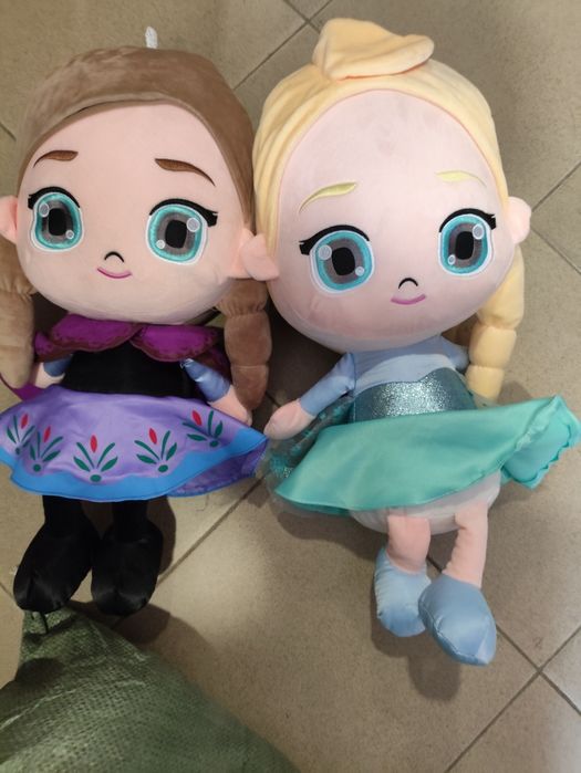 Плюшени играчки  Елза и Анна, Ариел, Снежанка,Рапунзе45см