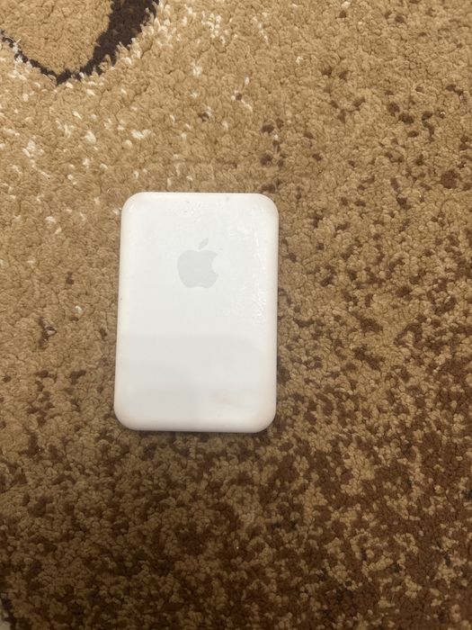 Apple MagSafe powerbank