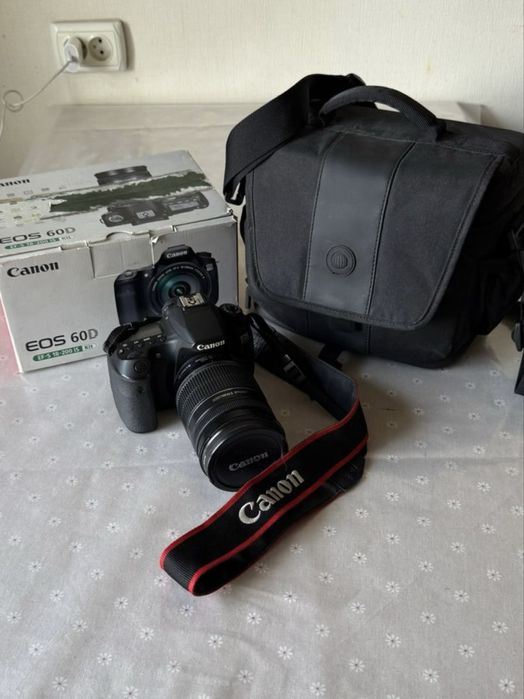 Фотоаппарат Canon 60D