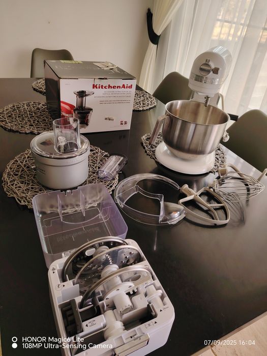 Vând KitchenAid, bol 6,9 Alb