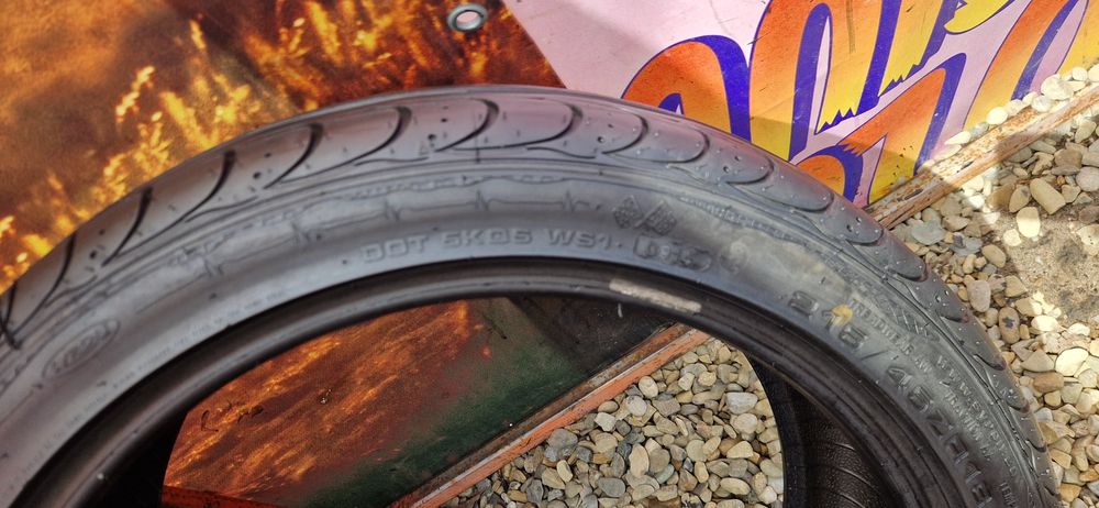 2 Anvelope ca noi Race 215 45 R18 de vara