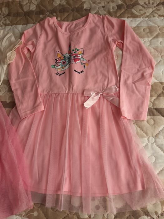 Рокли за  7г момиче. Цена за трите общо 16лв