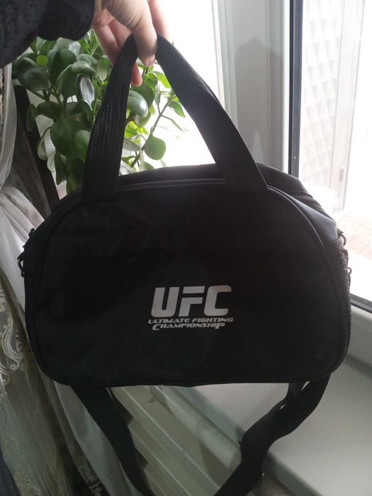 Спортивный сумка, залга шикканда тагатугын, физрага таксада болады