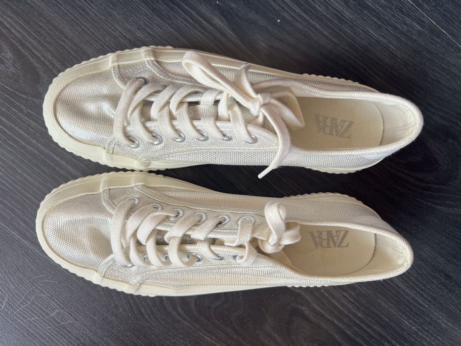 Дамски кецове ZARA