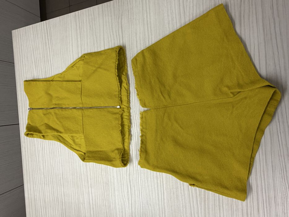 Set pantaloni scurti si maiou Zara marimea 38/M