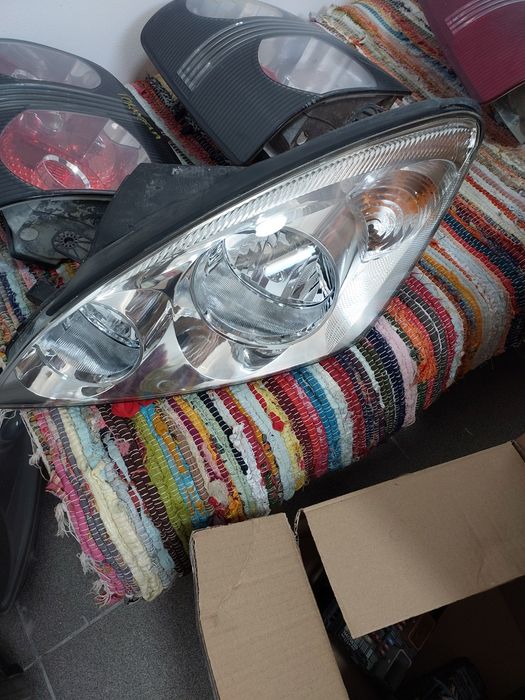 Far stânga Kia Ceed fara lupa European