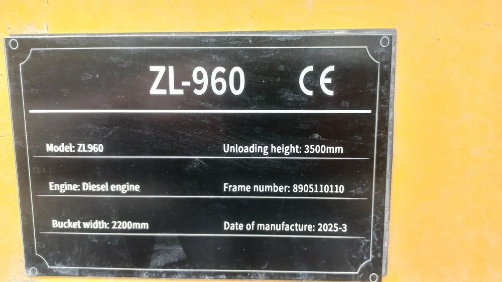 1,5 kub (пагрусчик)  FronTal PaGRusCHIK